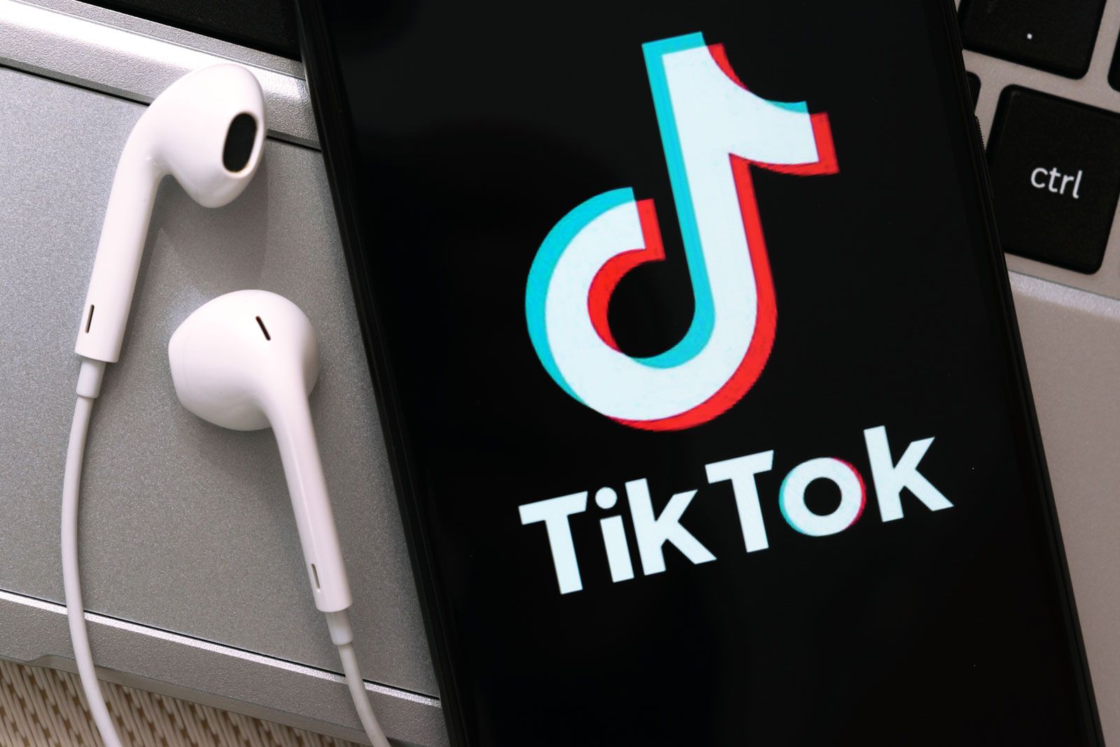 TikTok users claiming to be in Group 7