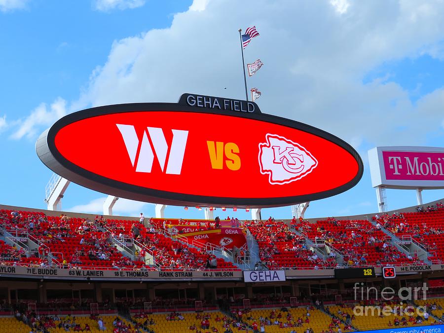 Washington Commanders vs Kansas City Chiefs football match in Arrowhead Stadium