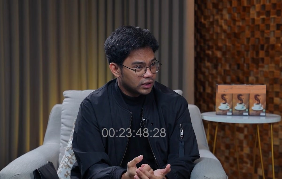 Insanul Fahmi dan Inara Rusli dalam acara podcast