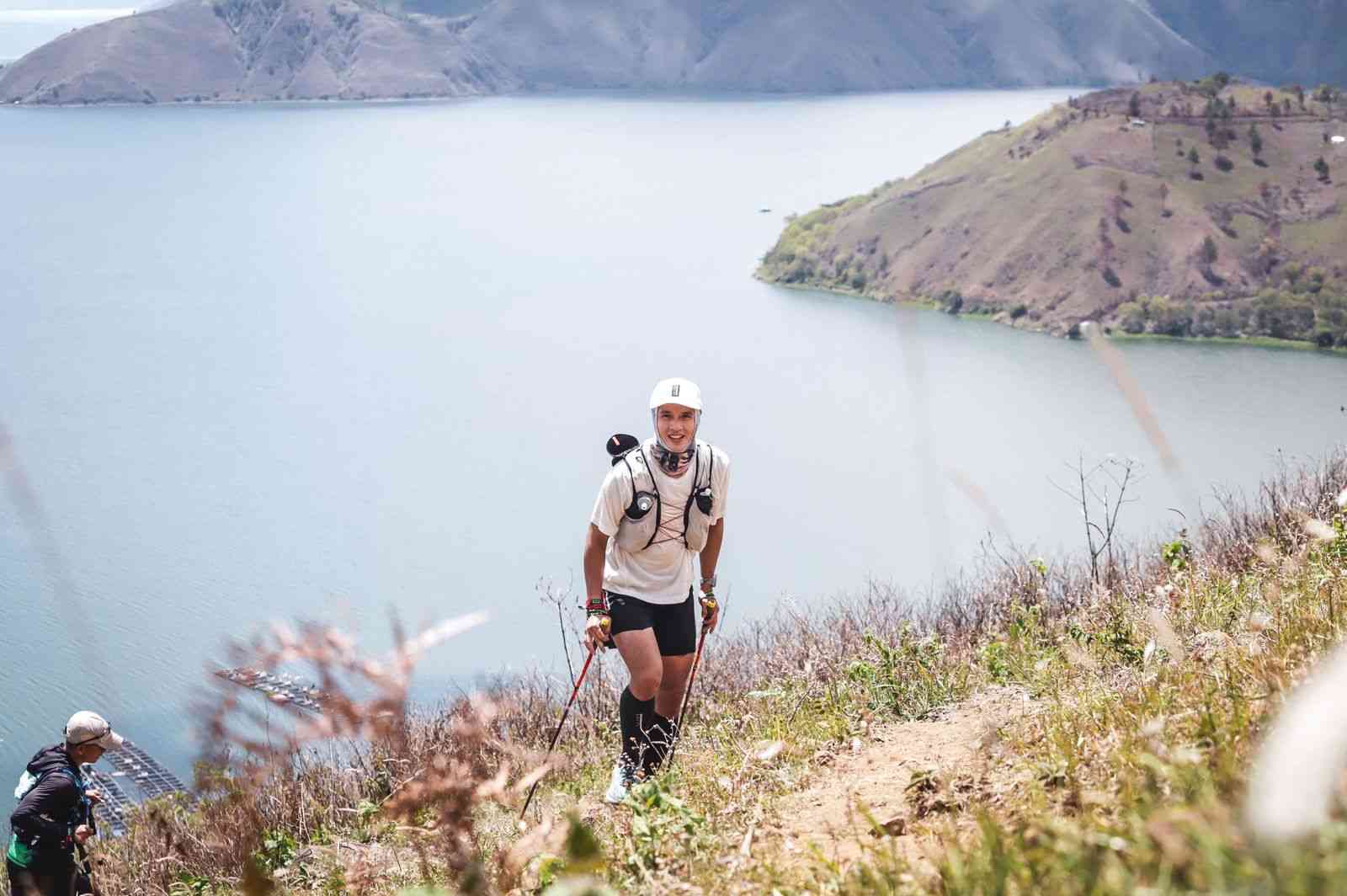 AA1RRoqC.jpg AA1RRoqC