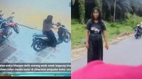 Viral-sebuah-video-wanita-ODGJ-mencuri-motor-di-dealer.jpg Viral sebuah video wanita ODGJ mencuri motor di dealer