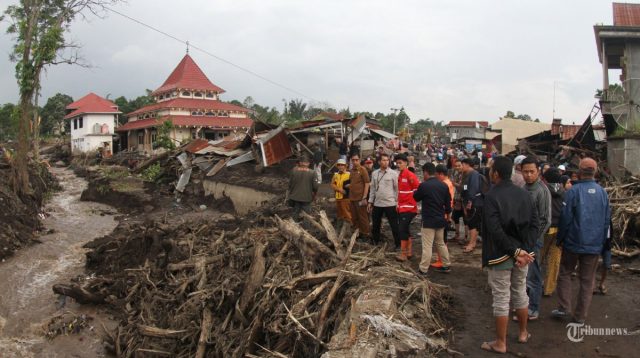 potret kerusakan akibat banjir bandang di sumbar 20240513 201931