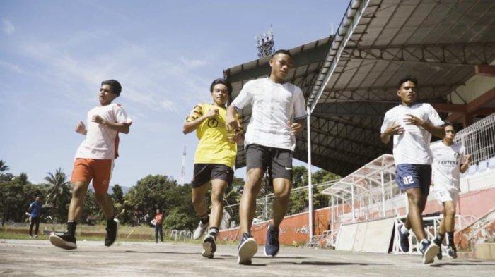 seleksi-pemain-timnas-indonesia-u-17-di-stadion-klabat-manado-jumat-28072023.jpg seleksi pemain timnas indonesia u 17 di stadion klabat manado jumat 28072023